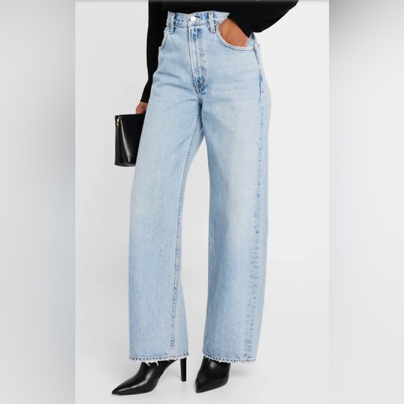 Agolde Denim - AGOLDE Low Curve Jean in Force (light wash). 25 but fit like 27 / 28. NWT.